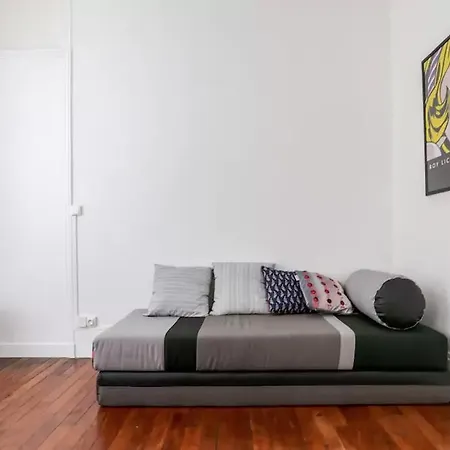 Renewed Flat Nice With View Paris
